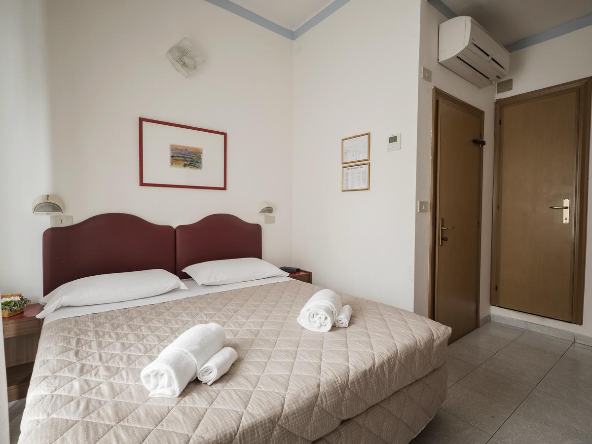 Hotel Belvedere Rimini Exteriör bild